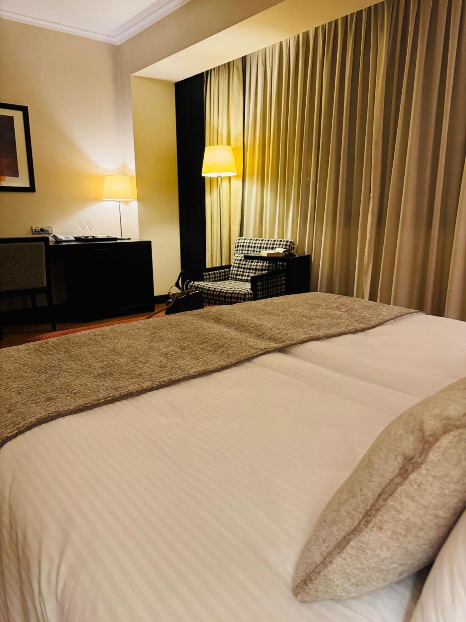 Hotel Rivo Timişoara Eksteriør bilde