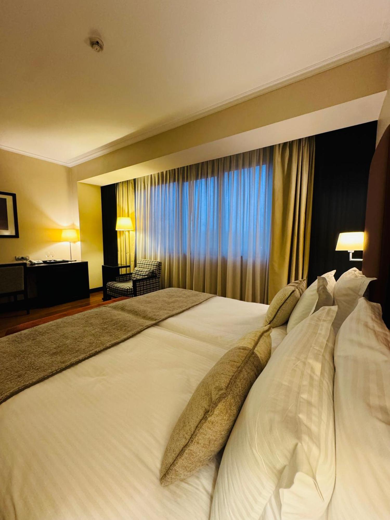 Hotel Rivo Timişoara Eksteriør bilde